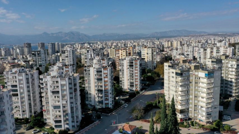 “Antalya’da kiralar nereye koşuyor?” paneli