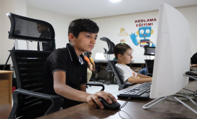 Büyükşehir’den, Çocukları Teknoloji İle Buluşturan Atölye