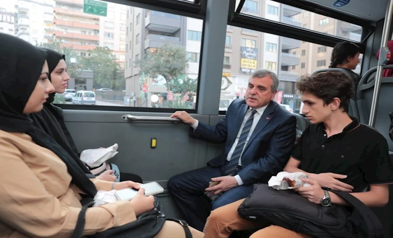 Başkan Beyazgül Ve Rektör Güllüoğlu’ndan Otobüsle Kampüse Yolculuk