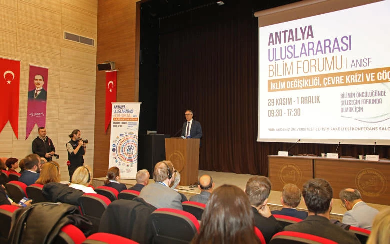 Antalya Uluslararası Bilim Forumu başladı