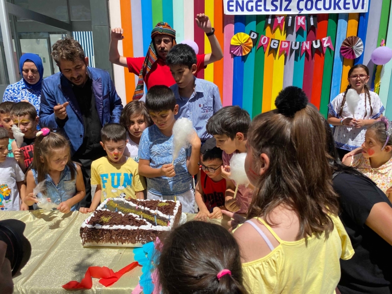 Büyükşehir’den Özel Çocuklara, “Özel” Doğum Günü Kutlaması
