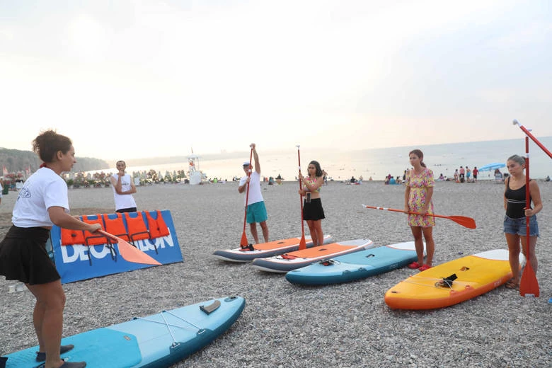 Büyükşehir Belediyesi Antalyalıları spora teşvik ediyor