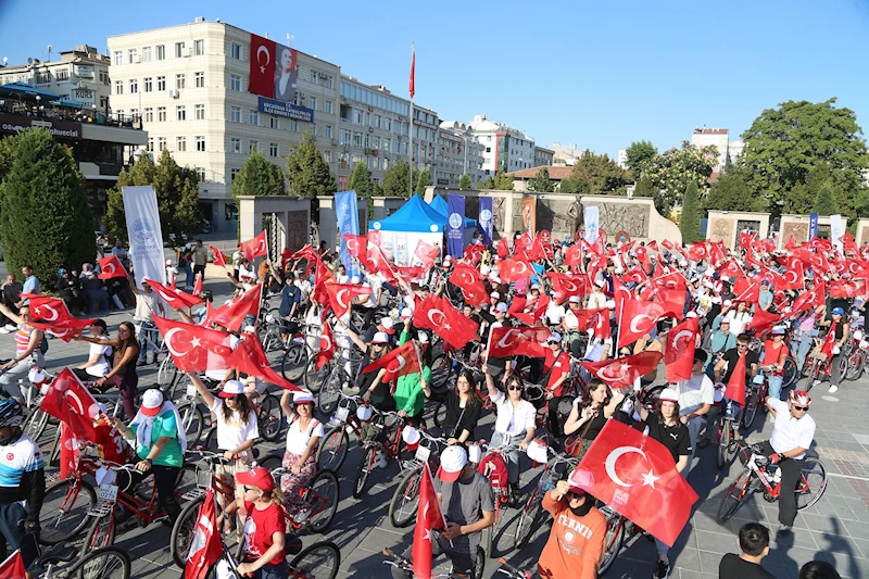 Büyükşehir Spor A.Ş. Zafer Bayramı’na Özel Bisiklet Turu Düzenledi