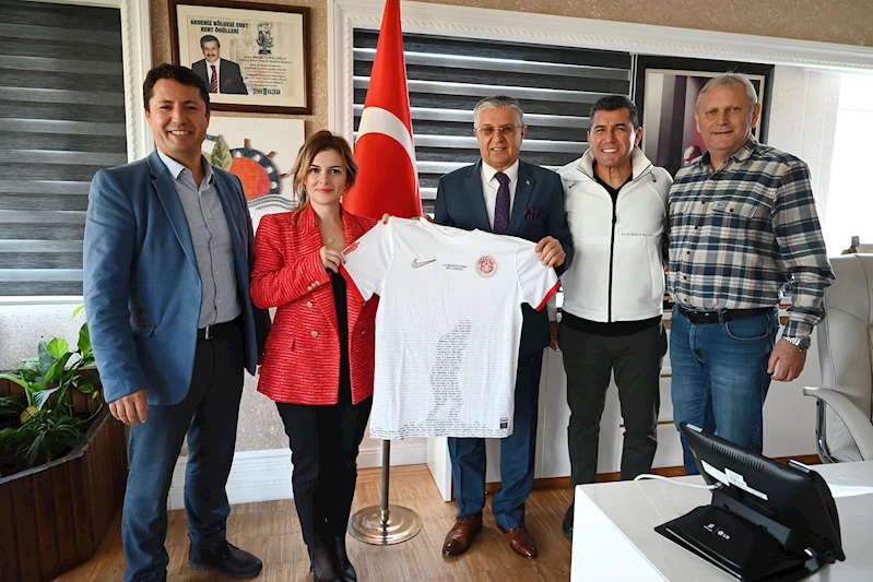 Antalyaspor heyetinden Başkan Topaloğlu’na ziyaret