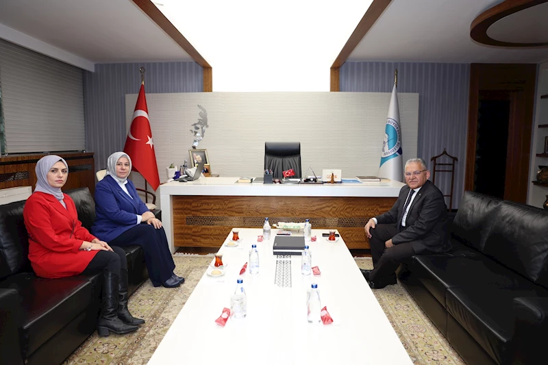 Başkan Büyükkılıç’a Göreve Yeni Atanan AK Parti Kadın Kolları İl Başkanı Meral Koşar’dan Ziyaret
