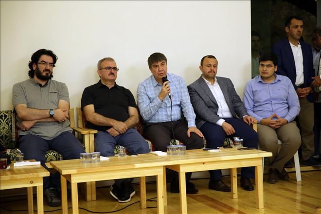 KARATAY MEDRESESİ´NDE DİRİLİŞ SOHBETLERİ