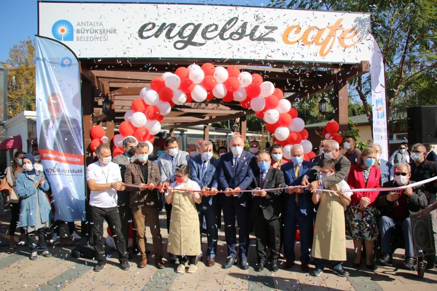 BÜYÜKŞEHİR ENGELSİZ KAFE HİZMETE GİRDİ