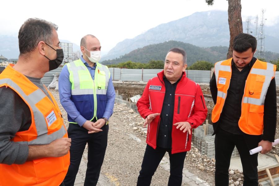 BÖCEK KEMER OTOPARK VE PAZAR YERİ İNŞAATINI İNCELEDİ
