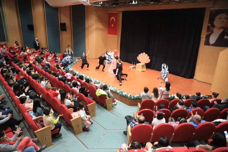 BÜYÜKŞEHİR ÇOCUK TİYATROLARI ŞENLİĞİ SONA ERDİ