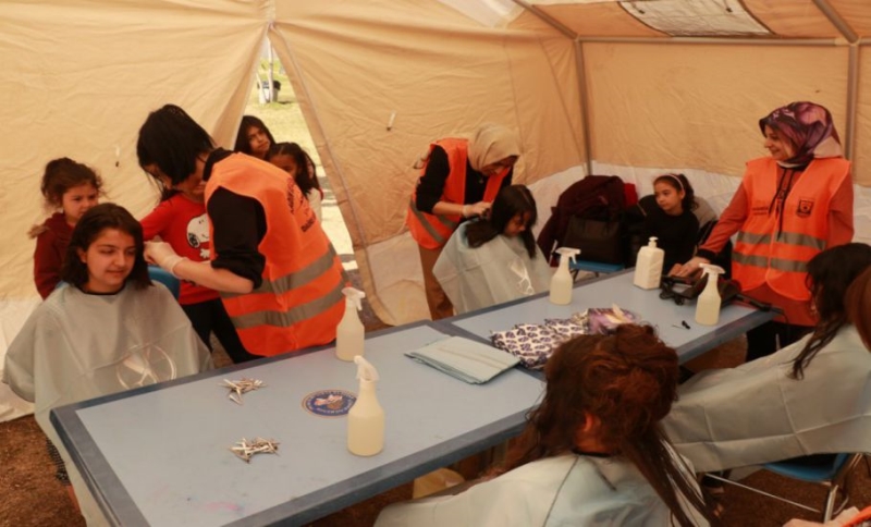 Şanlıurfa Büyükşehir’den Kuaför Çadırı