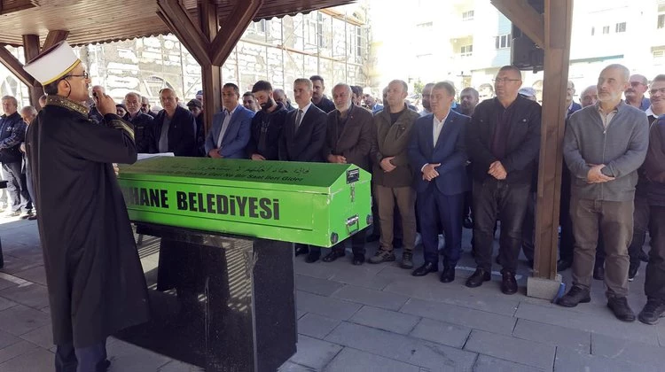 BAŞKANIMIZ, KARAER MAHALLESİ SAKİNLERİNDEN NURİYE GÜNDÜZ’Ü EBEDİYETE UĞURLADI