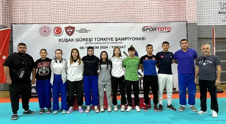 KÜTAHYA BELEDİYESPOR GÜREŞÇİLERİMİZDEN GURURLANDIRAN BAŞARI