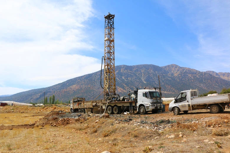 Kırsal mahallelerin içme suyu sorunları çözülüyor