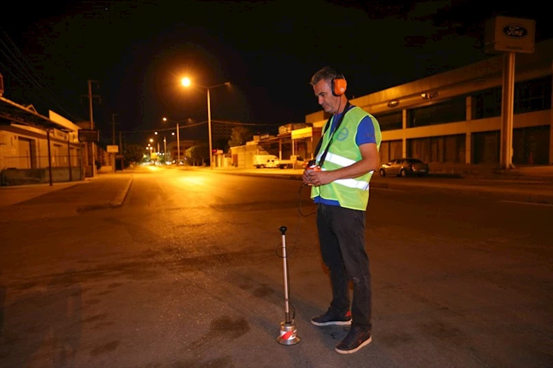 Büyükşehir DESKİ su kaçaklarının tespiti için hassas dinleme yapıyor