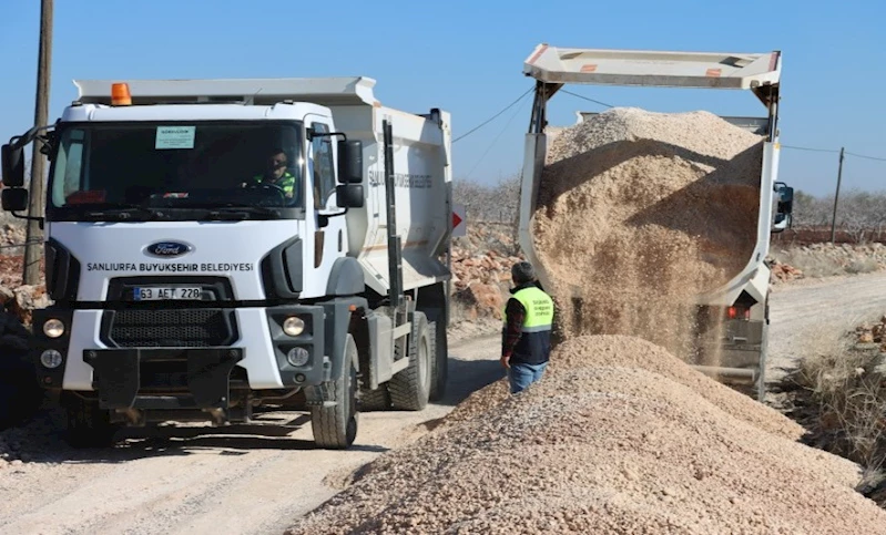 Büyükşehir’in Çalışmalarıyla Halfeti Kırsalında Yol Kalitesi Artıyor