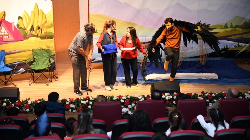 Ronnie Göldeki Fısıltı Oyunu Osmaniyeli Çocuklarla Buluştu