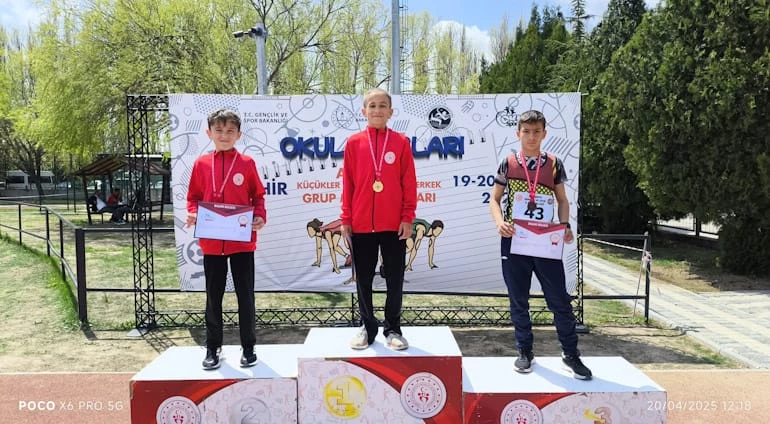 KÜTAHYALI ATLETLERİMİZDEN GURURLANDIRAN BAŞARI