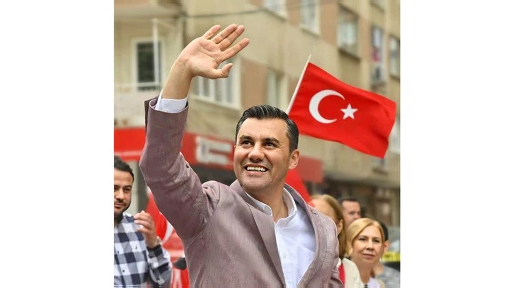BAŞKANIMIZ, MANİSA BÜYÜKŞEHİR BELEDİYE BAŞKANI FERDİ ZEYREK’E ALLAH’TAN RAHMET DİLEDİ