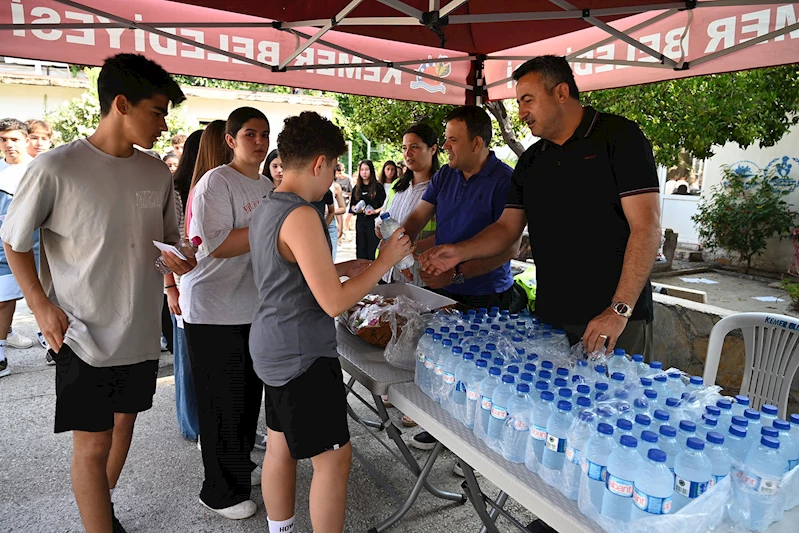 Kemer Belediyesi’nden LGS’ye giren öğrencilere su ve şeker
